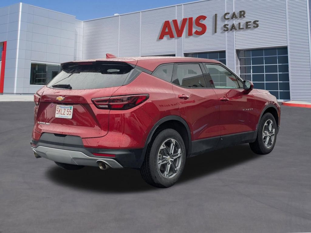 Used 2025 Chevrolet Blazer LT image 6