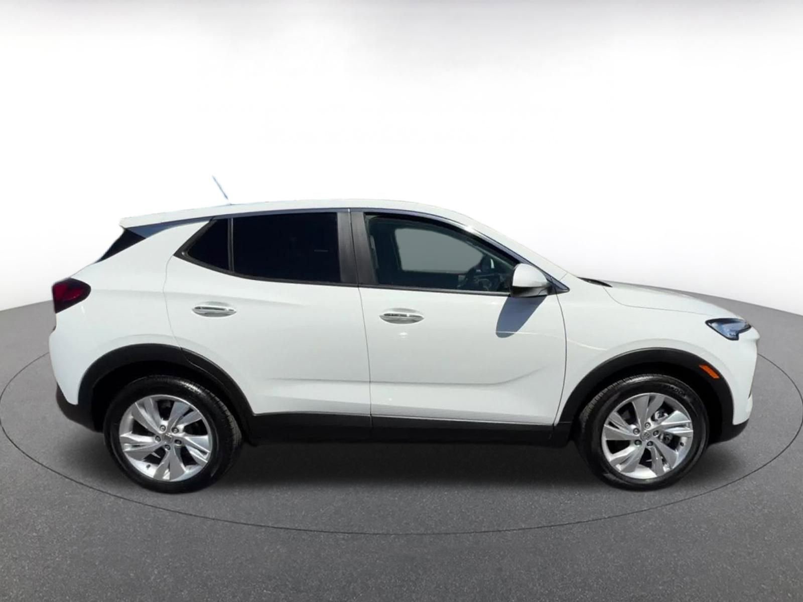 Used 2025 Buick Encore GX Preferred image 16