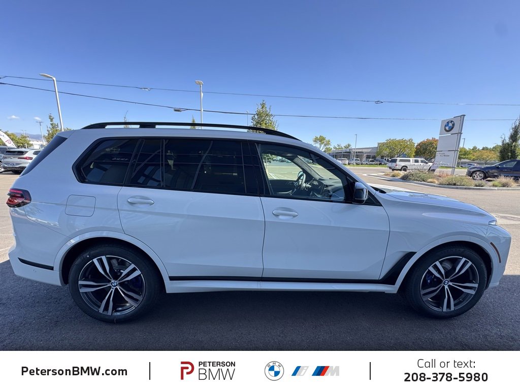 New 2026 BMW X7 M60i image 9