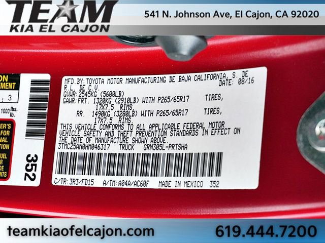 Used 2017 Toyota Tacoma TRD Sport AWD/4WD image 37
