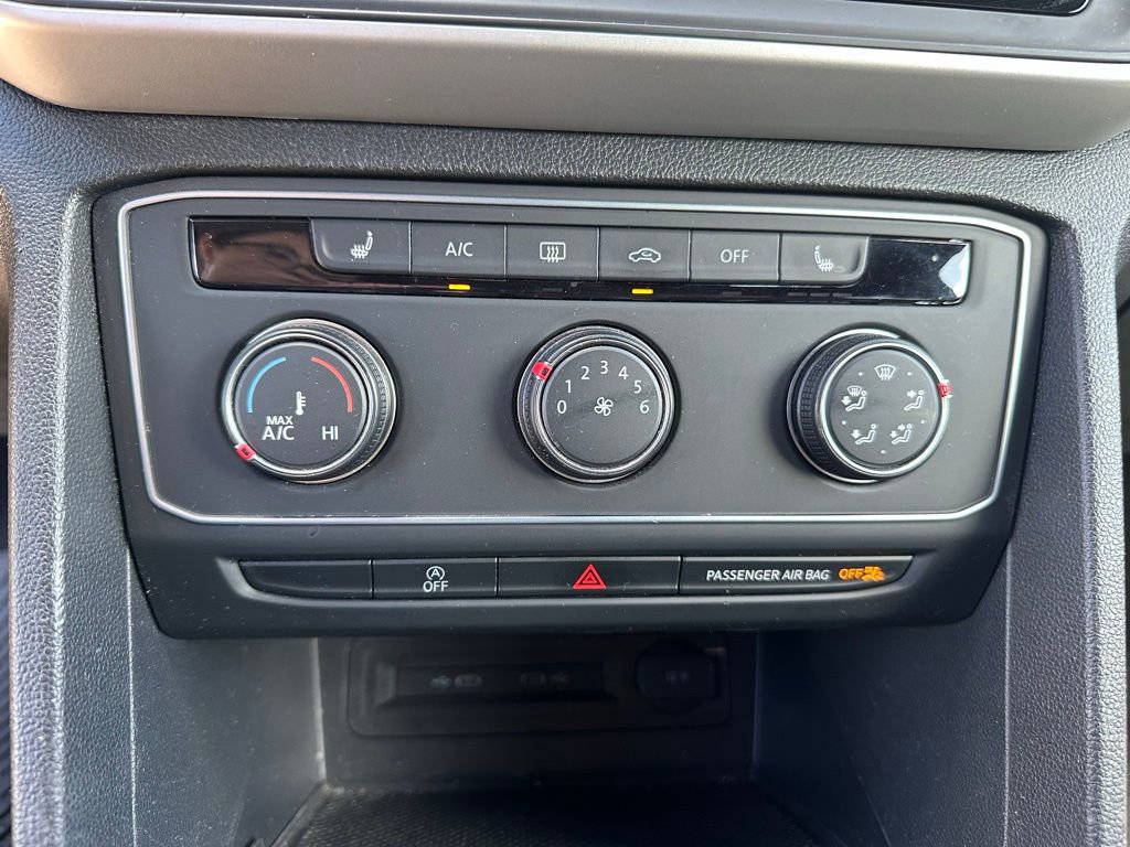 Used 2022 Volkswagen Atlas Cross Sport SE image 23