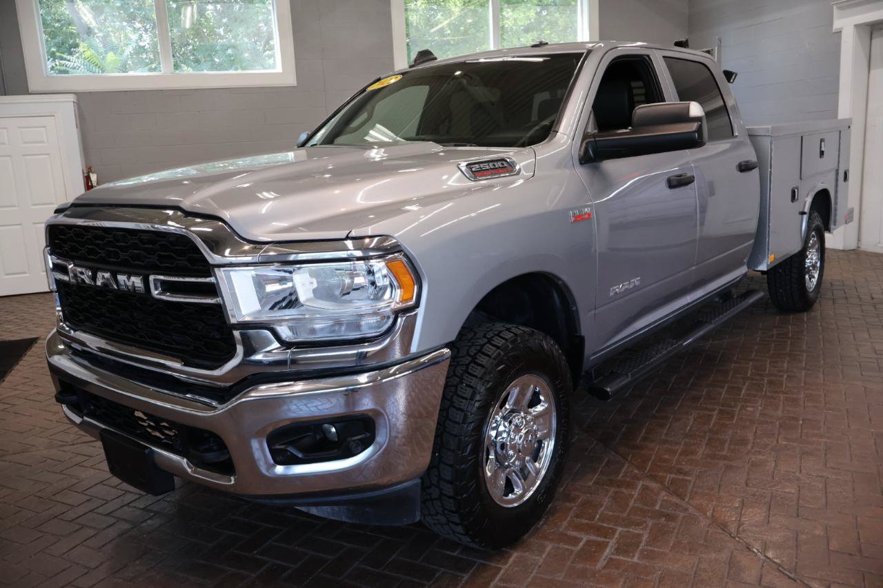 Used 2022 RAM 2500 Tradesman w/ Chrome Appearance Group AWD/4WD image 3