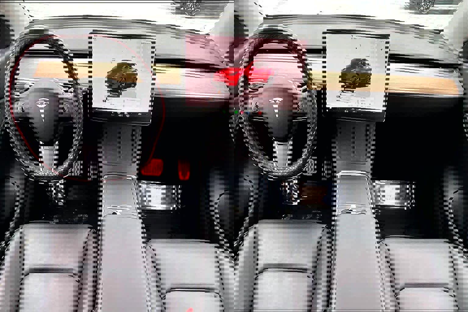 Used 2022 Tesla Model Y Long Range image 14