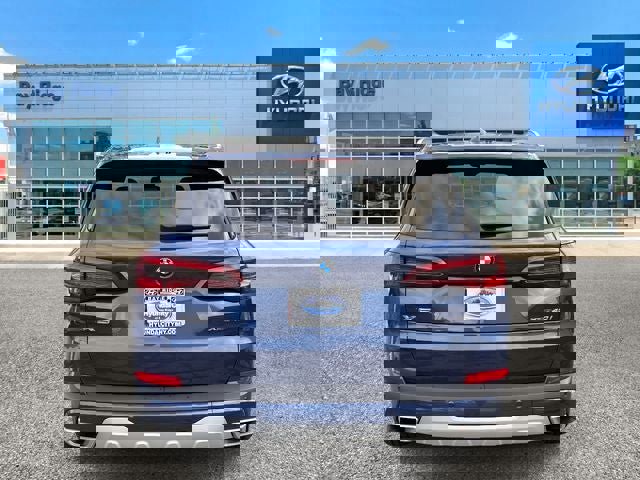 Used 2023 BMW X5 xDrive40i w/ Premium Package image 5