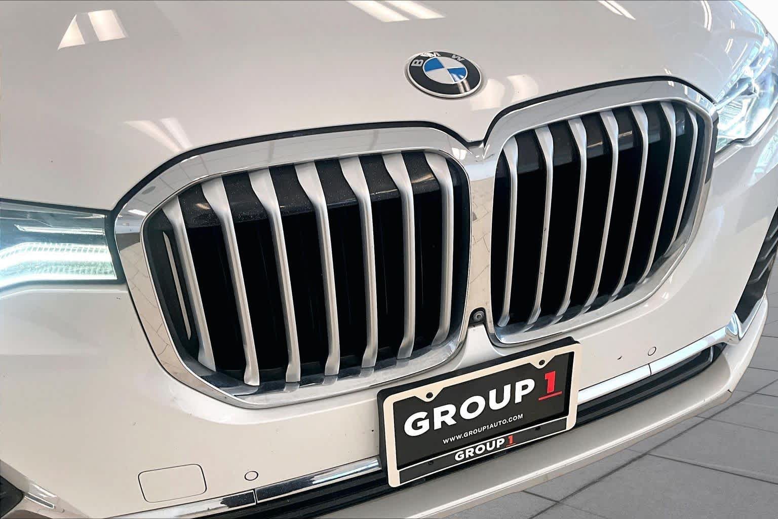 Used 2020 BMW X7 xDrive40i w/ Premium Package AWD/4WD image 28