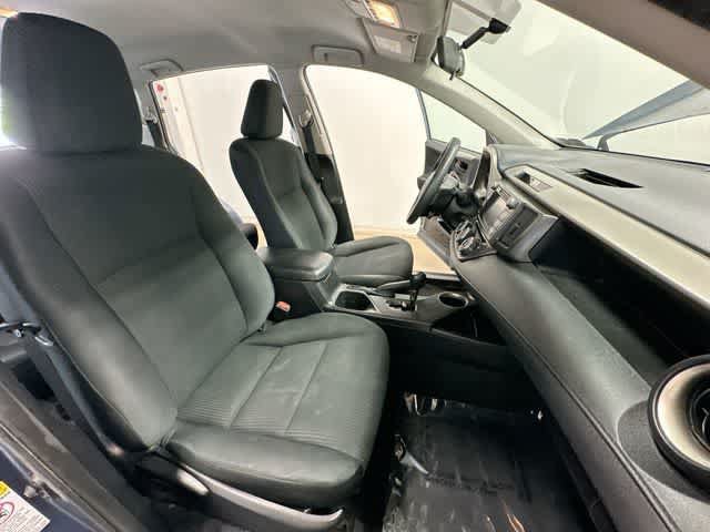 Used 2014 Toyota RAV4 LE AWD/4WD image 19