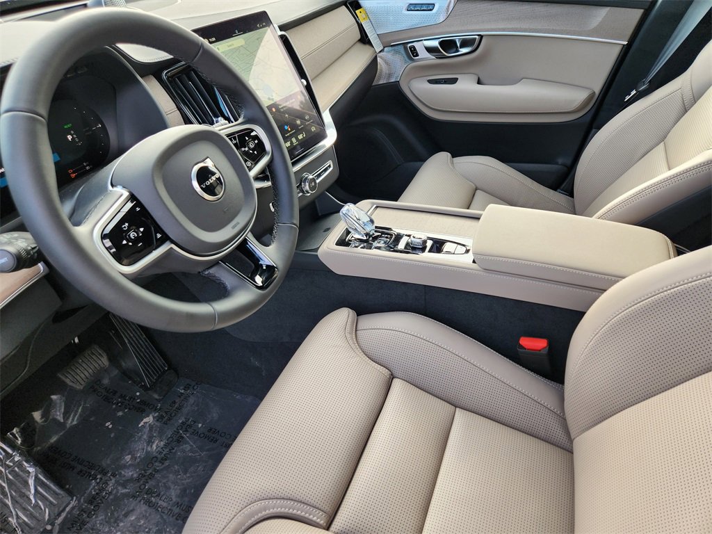 New 2026 Volvo XC90 T8 Ultra w/ Lounge Package image 7
