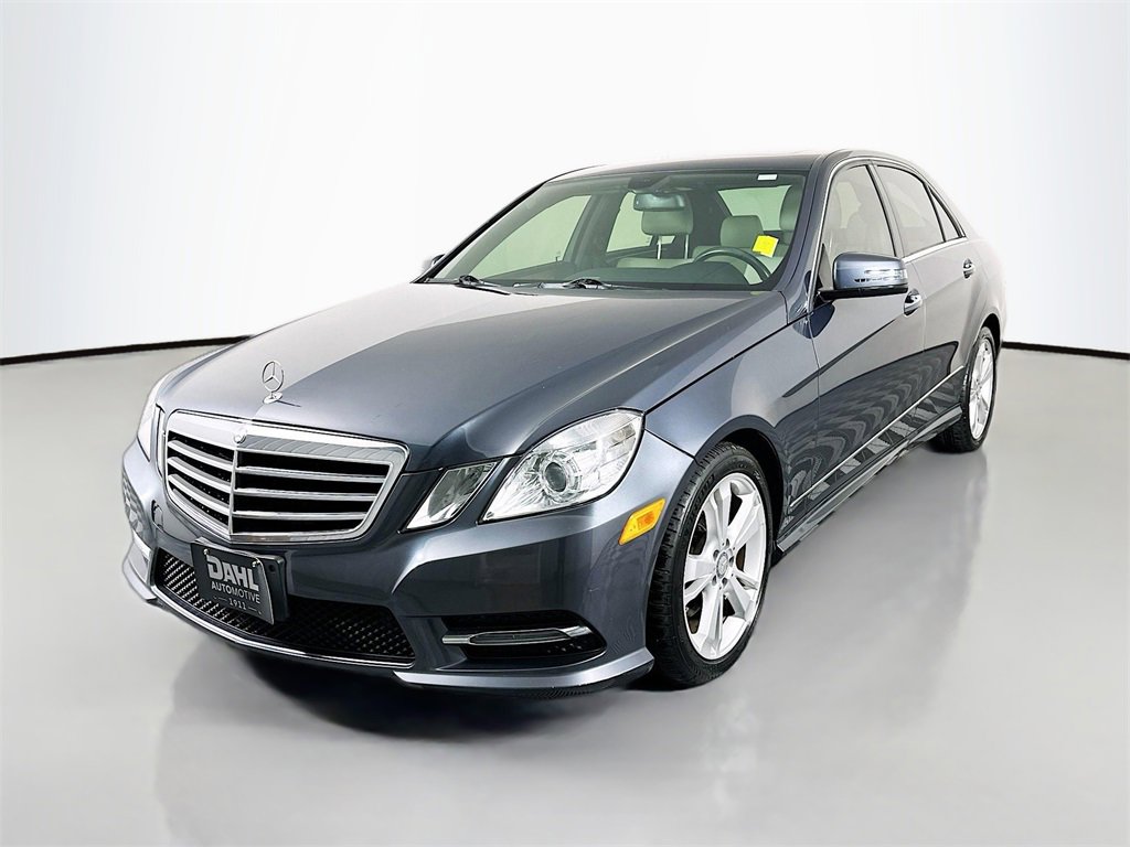 Used 2013 Mercedes-Benz E 350 Sedan image 3
