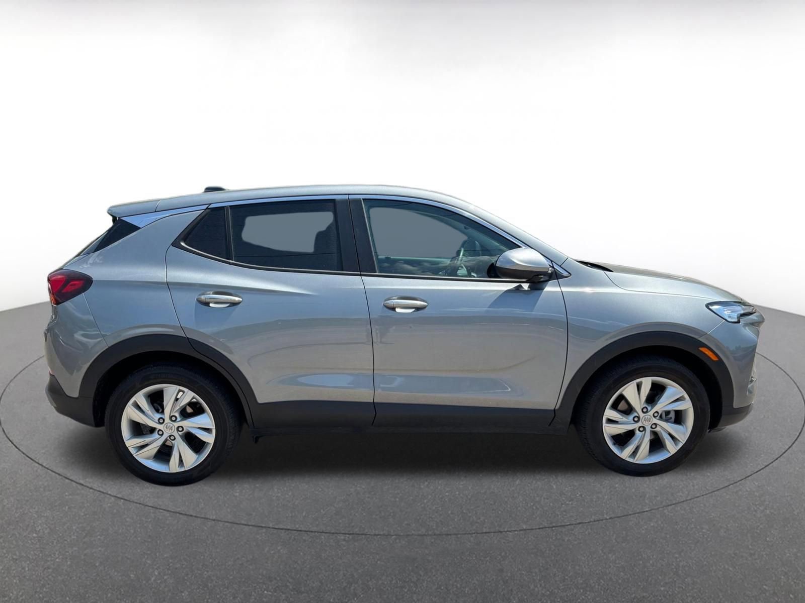 Used 2025 Buick Encore GX Preferred FWD image 8