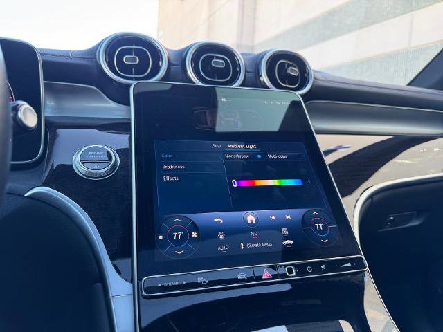 Used 2025 Mercedes-Benz GLC 300 4MATIC image 26