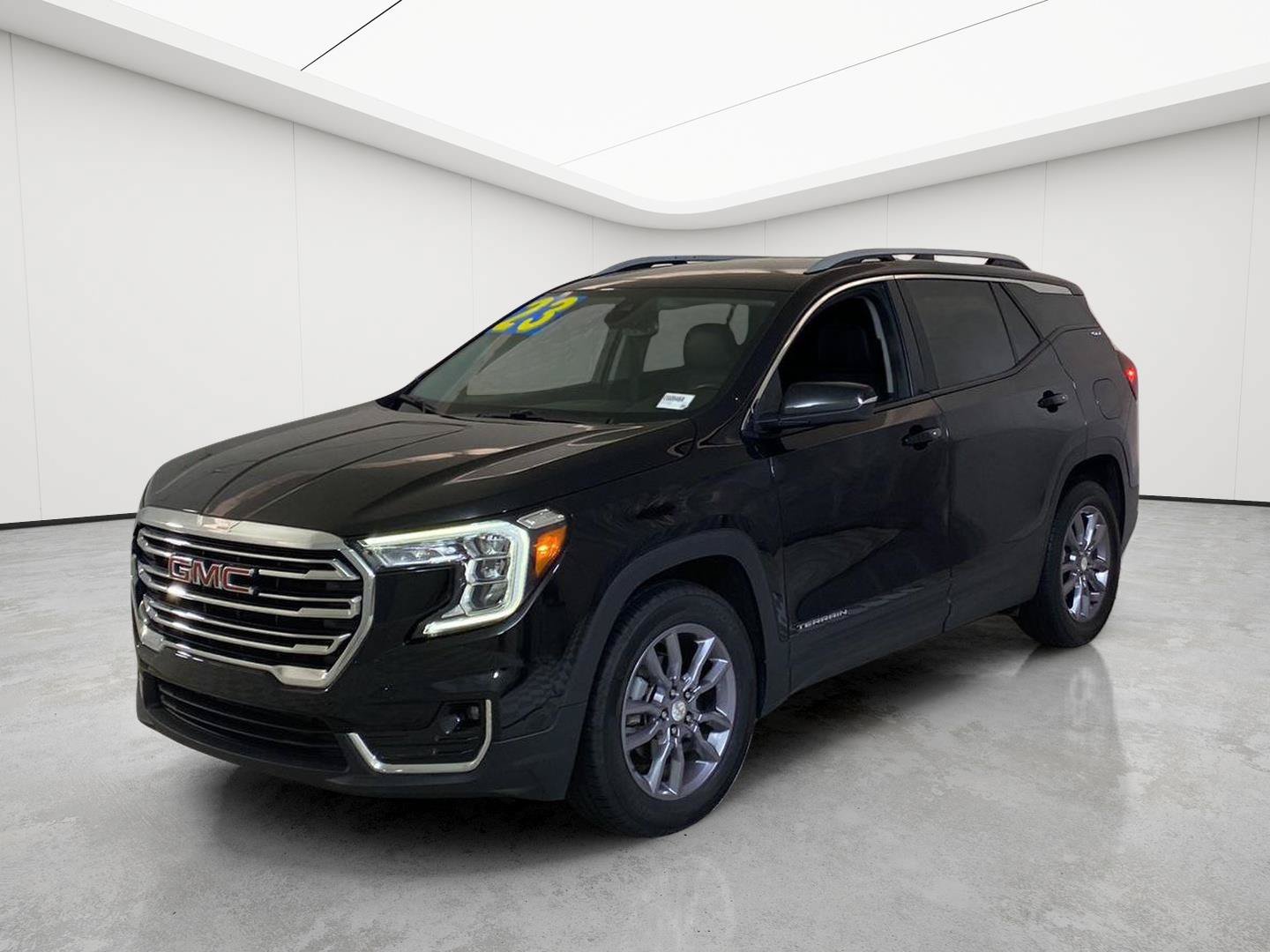 Certified 2023 GMC Terrain SLT w/ LPO, Floor Liner Package FWD image 6