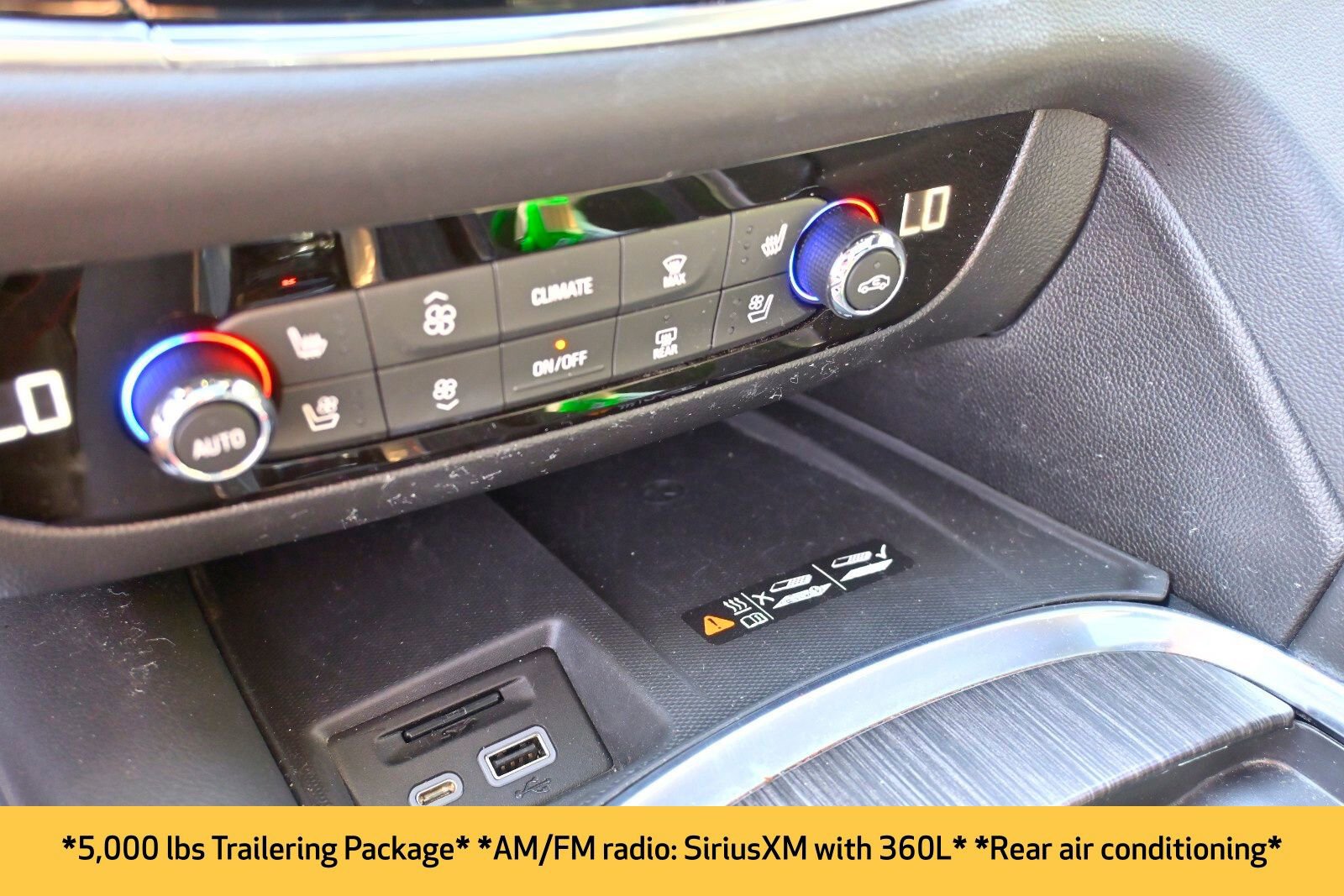 Used 2024 Buick Enclave Avenir w/ Avenir Technology Package image 11