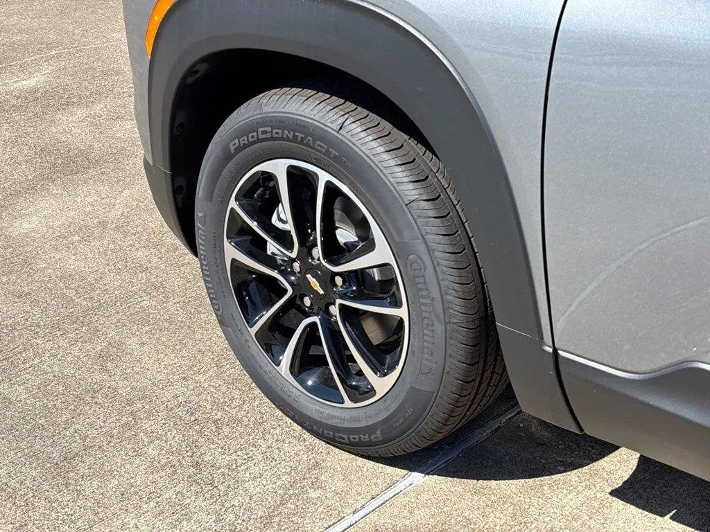 New 2026 Chevrolet TrailBlazer LT FWD image 16