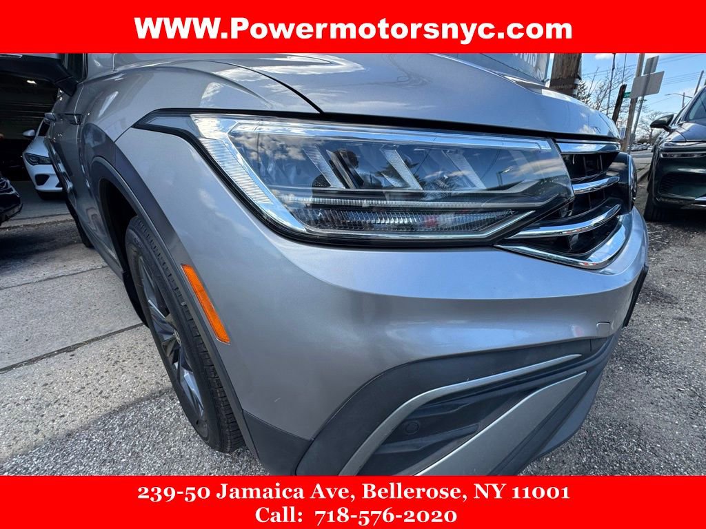 Used 2022 Volkswagen Tiguan SE w/ Panoramic Sunroof Package AWD/4WD image 14