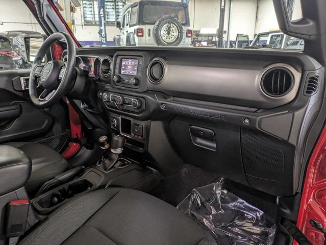 Certified 2021 Jeep Wrangler Sport AWD/4WD image 14