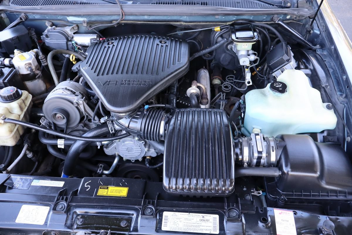 Used 1996 Buick Roadmaster Estate RWD image 38