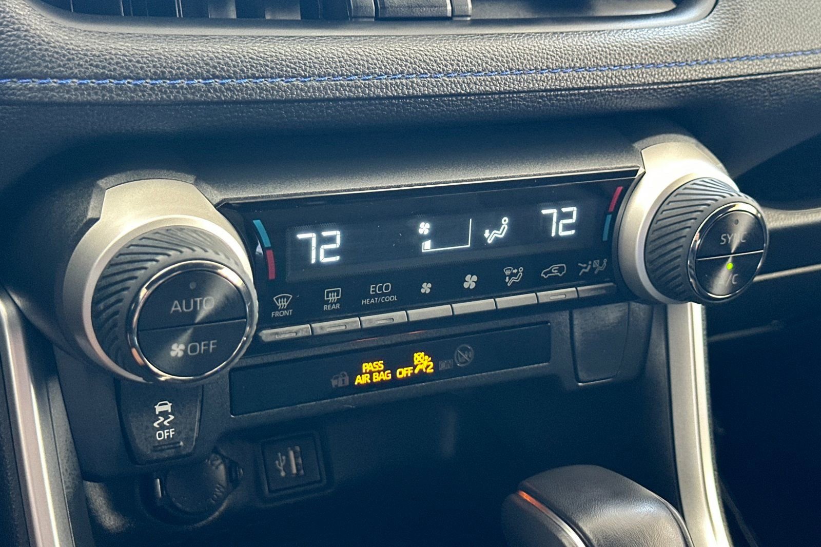 Certified 2025 Toyota RAV4 SE image 21