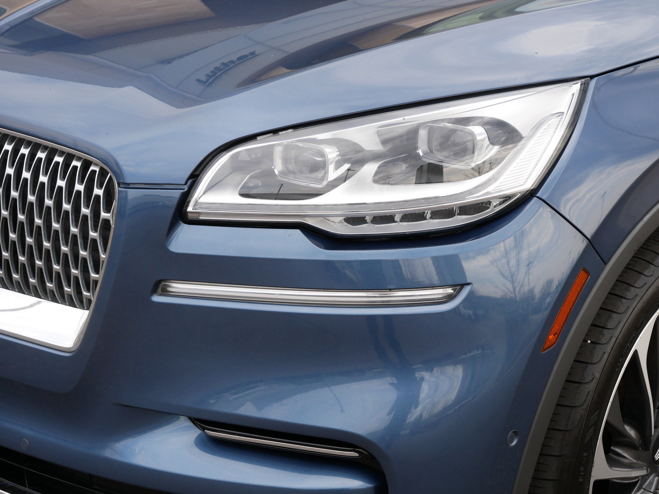 Used 2020 Lincoln Aviator Reserve w/ Equipment Group 202A image 16