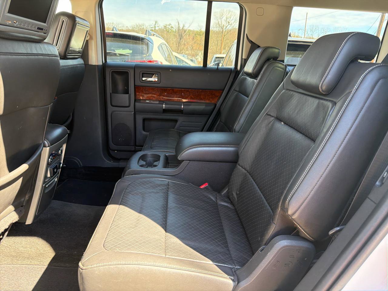 Used 2011 Ford Flex Limited w/ Rapid Spec Order Code image 23