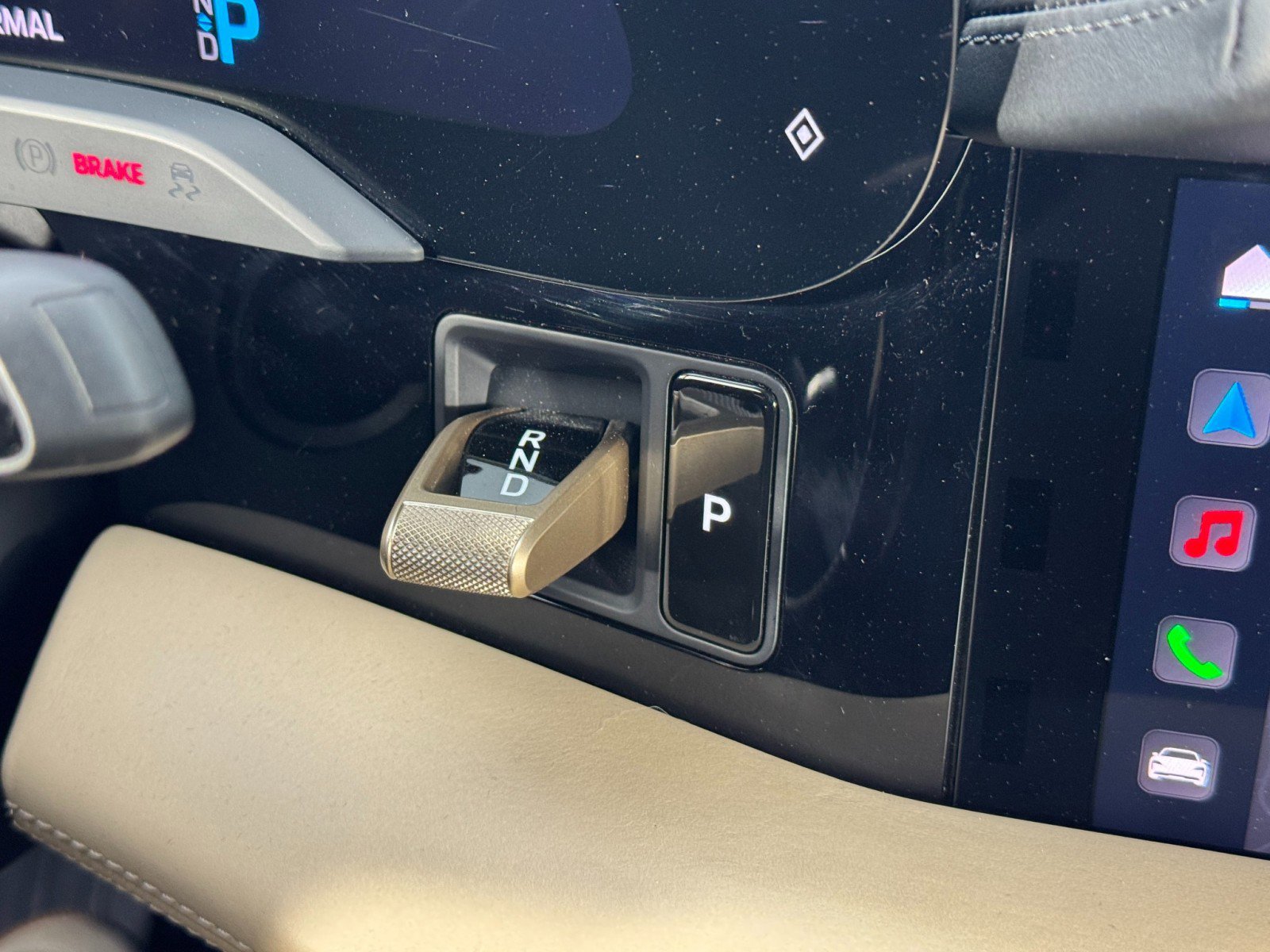 Used 2020 Porsche Taycan Turbo w/ Premium Package image 24