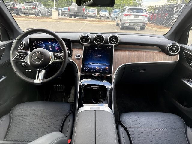 Used 2026 Mercedes-Benz GLC 300 4MATIC image 17