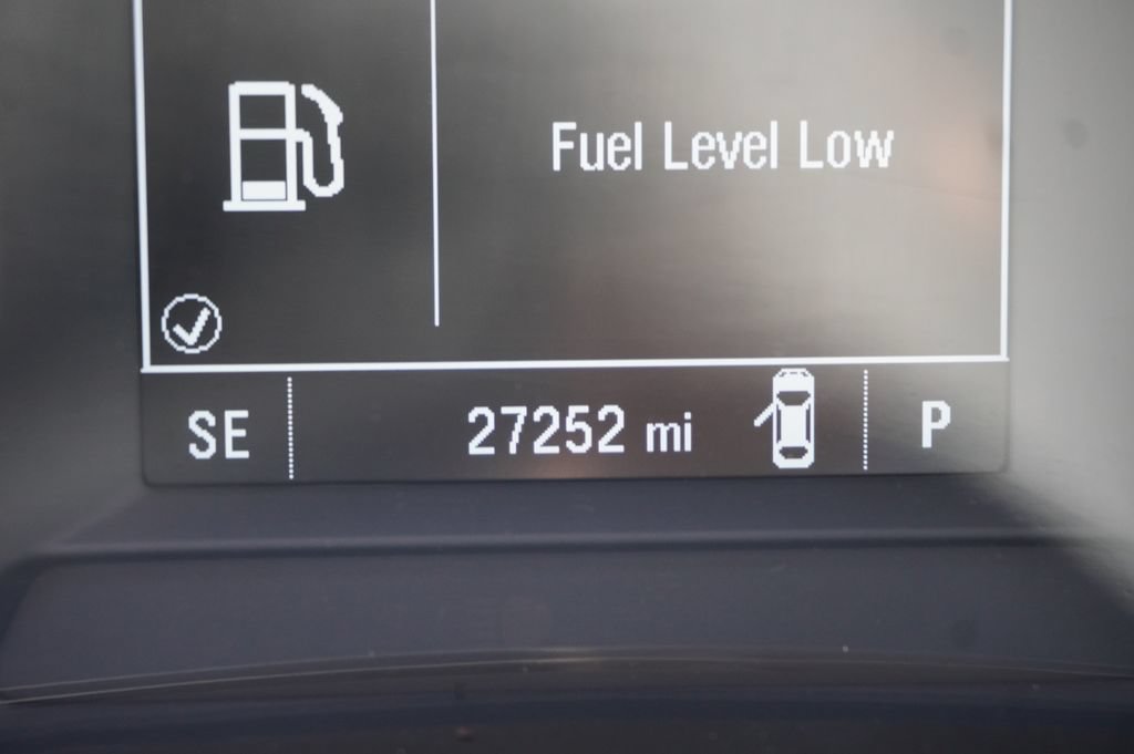 Used 2025 Chevrolet Trax LS FWD image 9