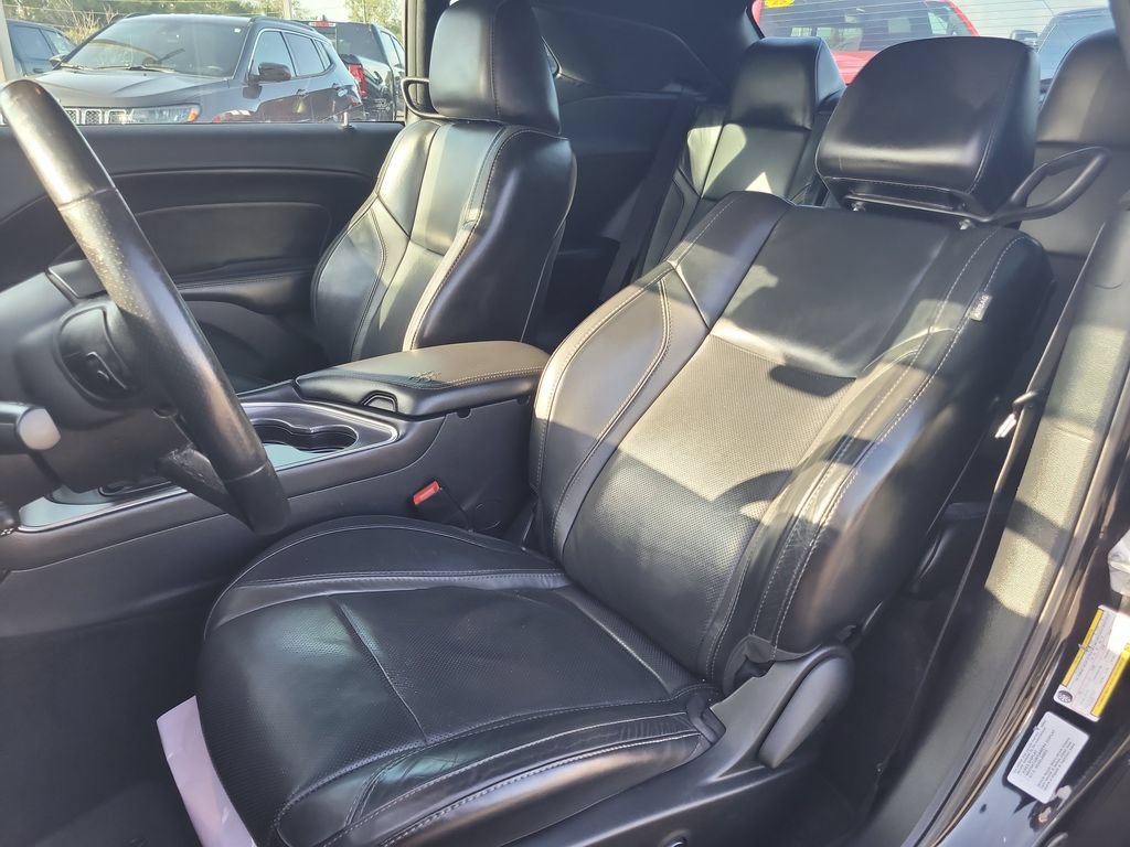 Used 2016 Dodge Challenger SXT Plus RWD image 13