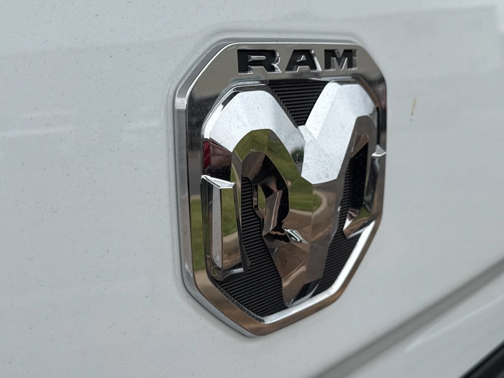 Used 2024 RAM 3500 Tradesman w/ Chrome Appearance Group AWD/4WD image 46