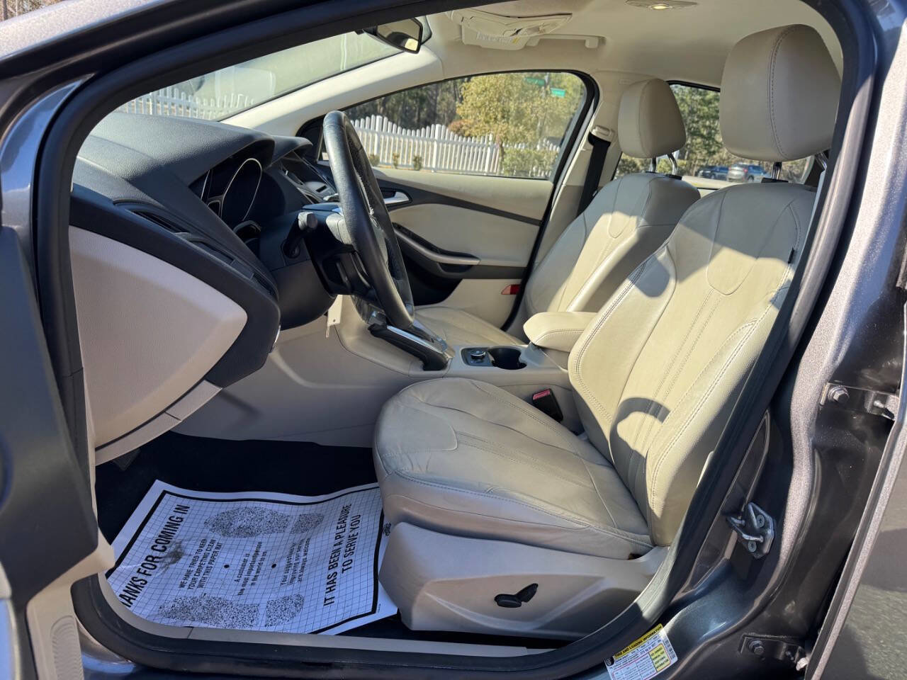 Used 2012 Ford Focus SEL image 10