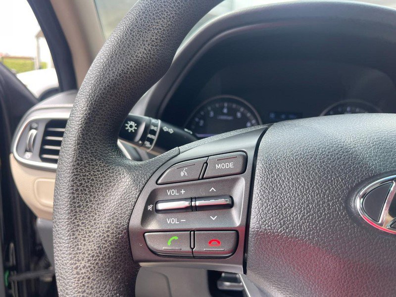 Used 2018 Hyundai Elantra GT image 26