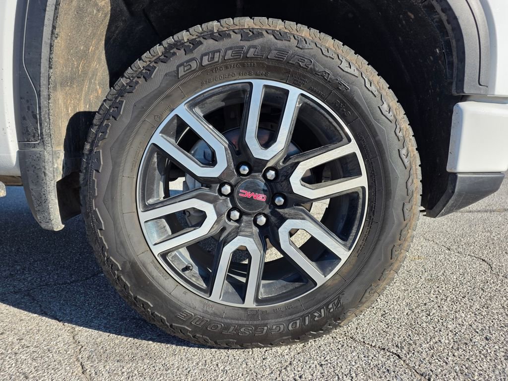 Used 2025 GMC Sierra 1500 AT4 w/ AT4 Premium Package image 29