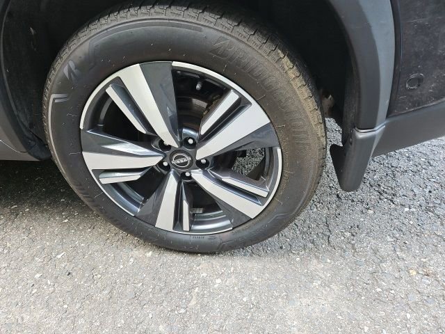 Used 2022 Nissan Rogue SL w/ SL Premium Package image 9