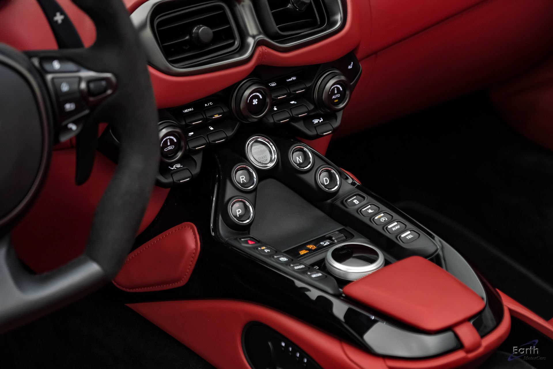 Used 2022 Aston Martin V8 Vantage Roadster RWD image 62