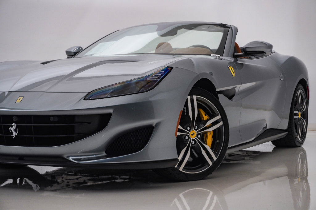 Used 2019 Ferrari Portofino RWD image 2