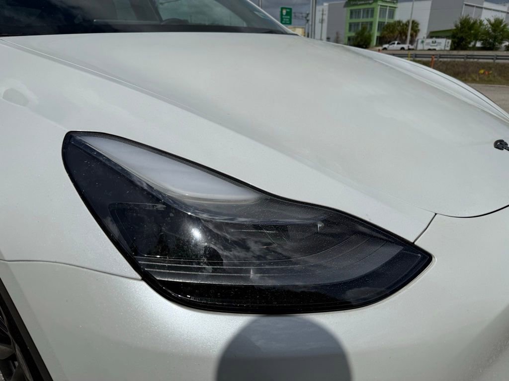 Used 2022 Tesla Model Y Performance image 4
