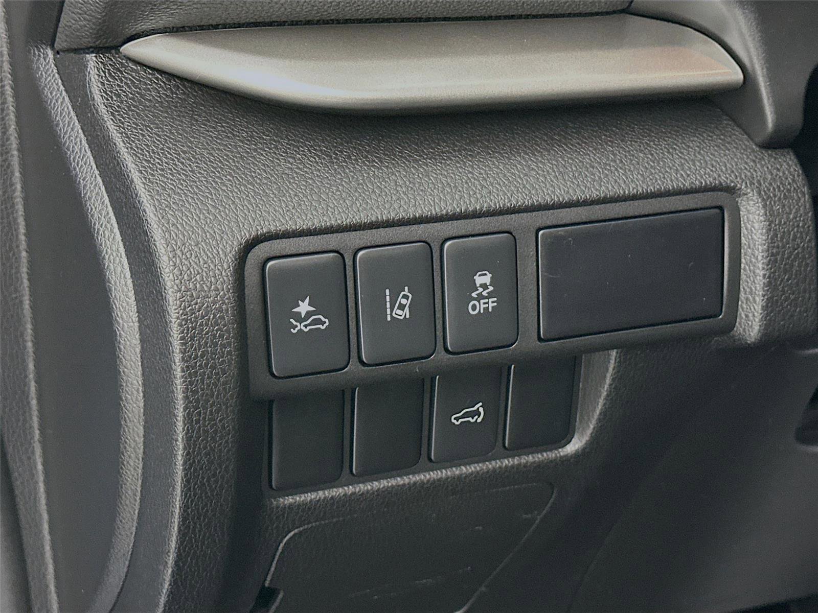 Used 2025 Mitsubishi Eclipse Cross SE AWD/4WD image 14