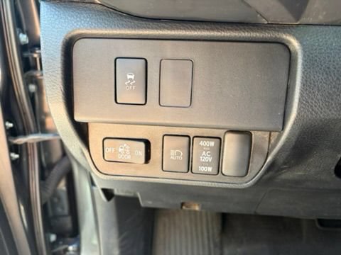 Used 2023 Toyota Tacoma TRD Sport AWD/4WD image 16