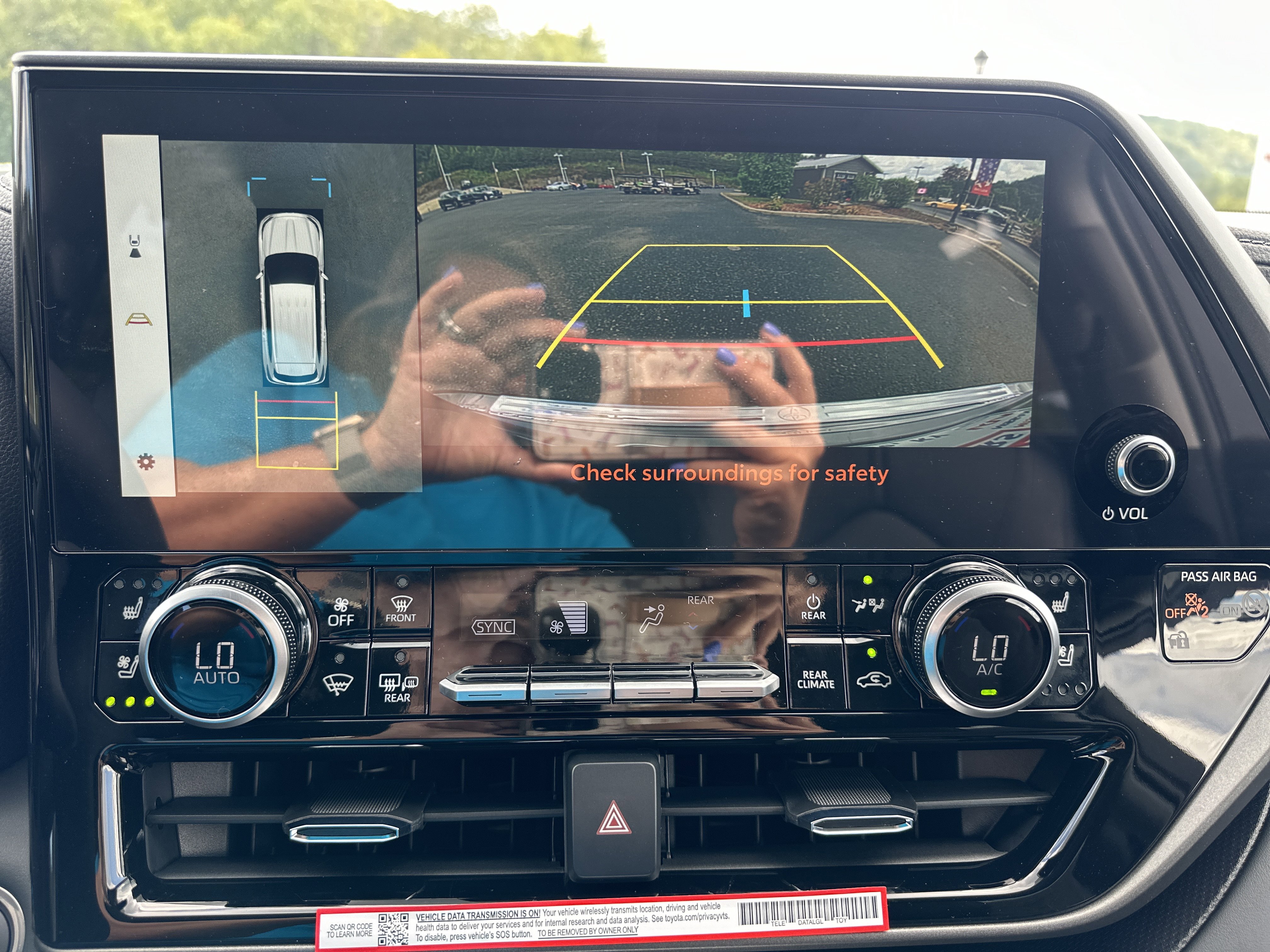 New 2025 Toyota Highlander Limited image 14