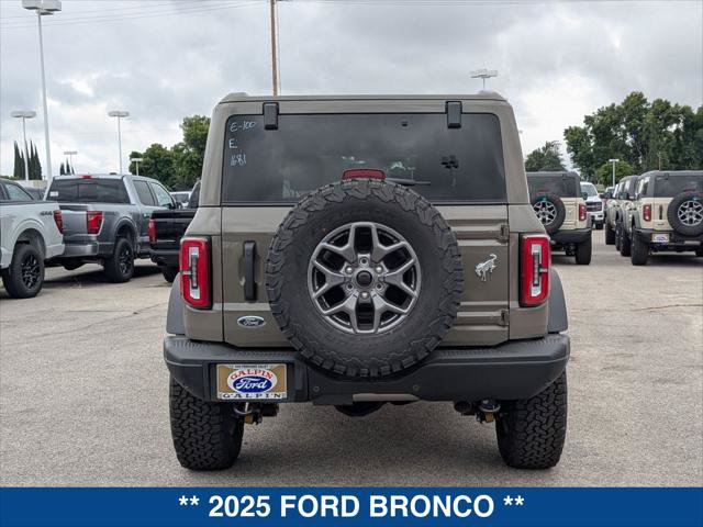 New 2025 Ford Bronco Badlands AWD/4WD image 4