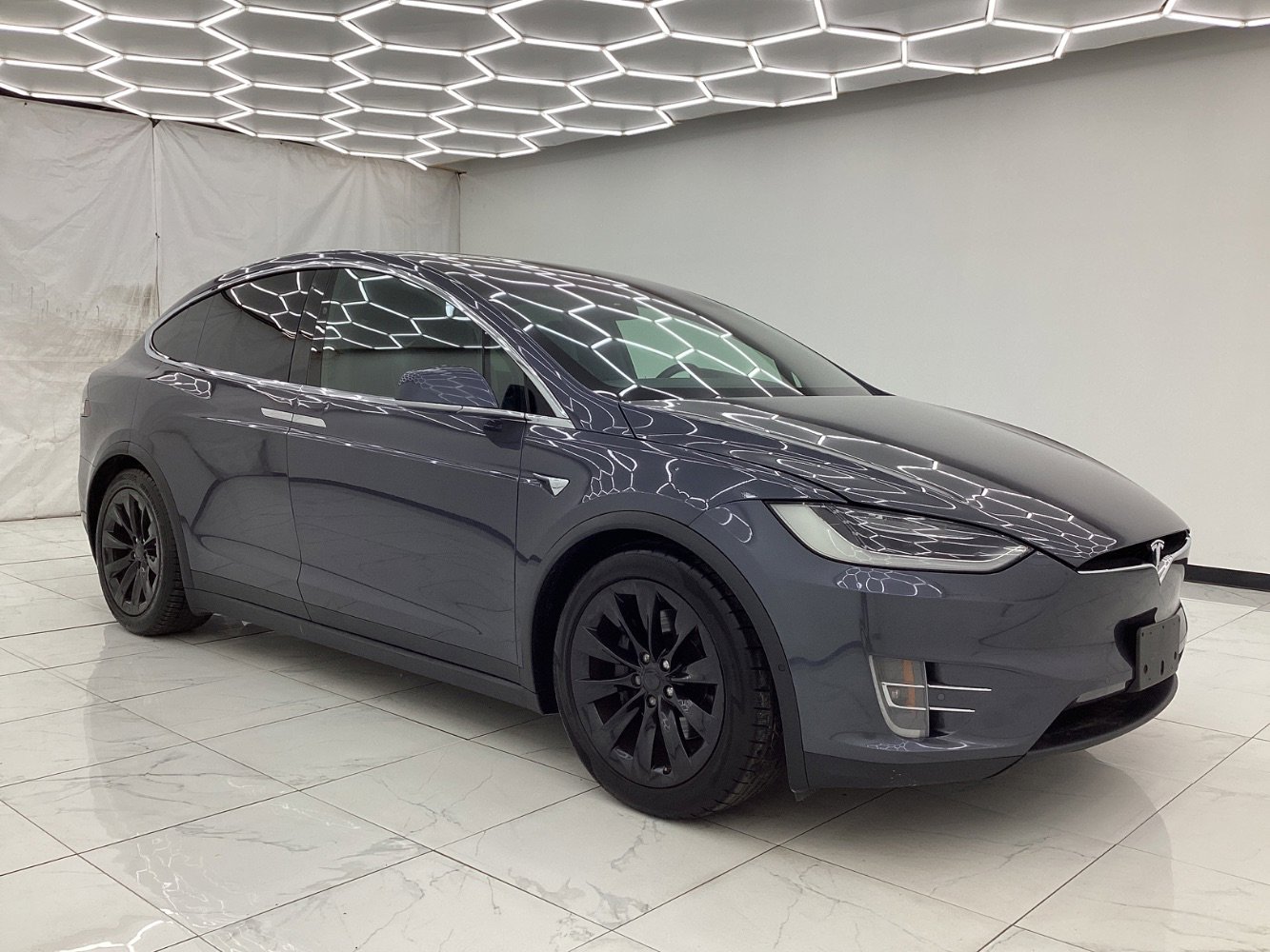 Used 2018 Tesla Model X 100D AWD/4WD image 7