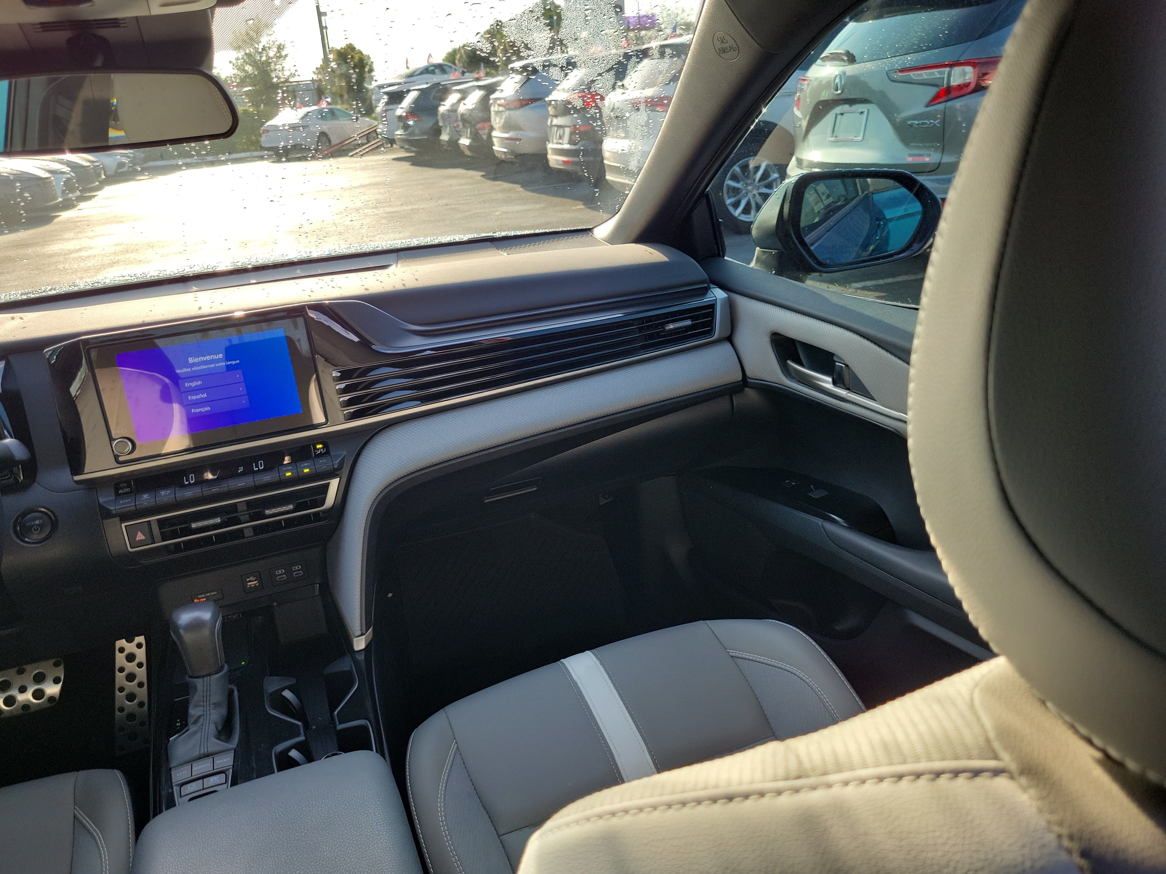 Used 2025 Toyota Camry SE FWD image 17