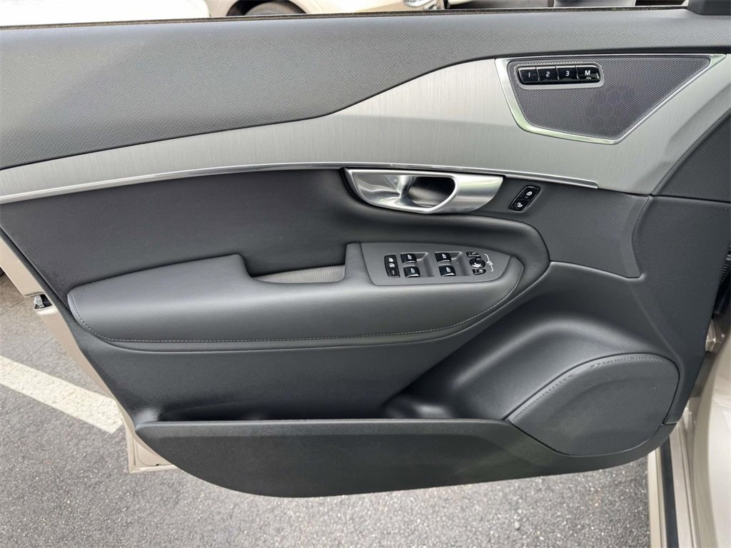 Certified 2024 Volvo XC90 B5 Core w/ Climate Package image 14