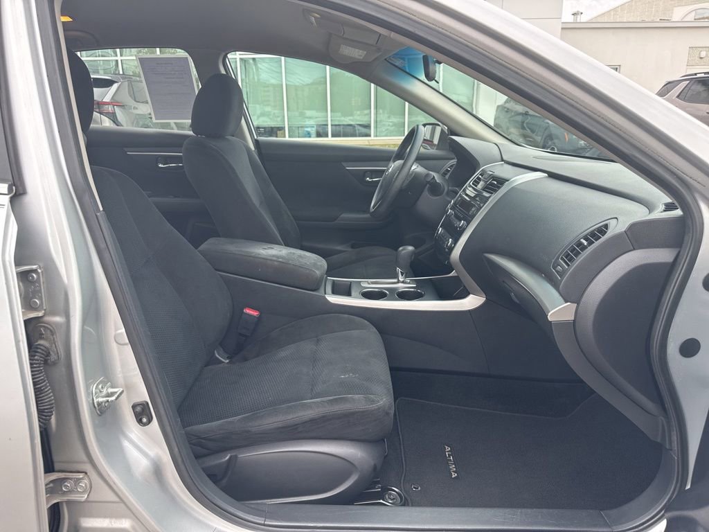 Used 2015 Nissan Altima 2.5 S w/ Sport Value Package FWD image 15