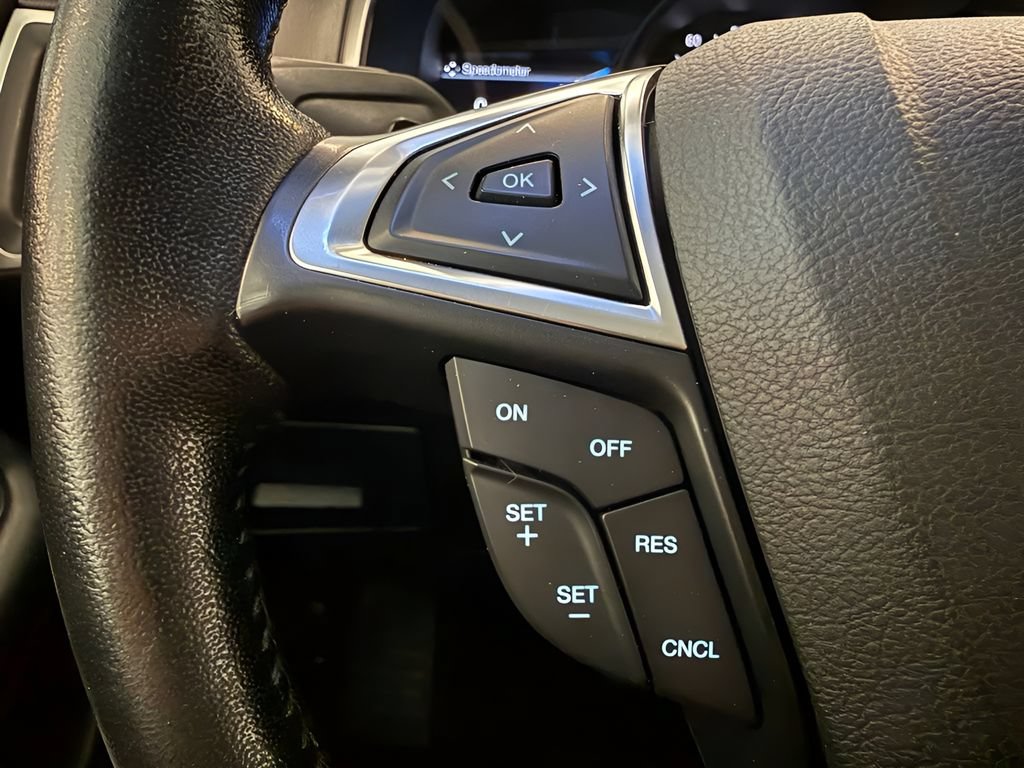 Used 2016 Ford Edge SEL w/ Equipment Group 201A AWD/4WD image 20