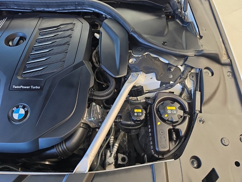 Used 2022 BMW 740i w/ Premium Package RWD image 65