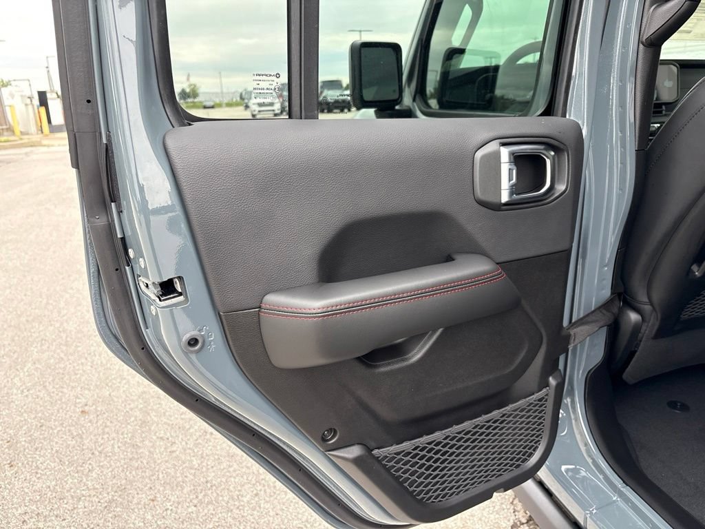 New 2026 Jeep Wrangler Unlimited Rubicon AWD/4WD image 16