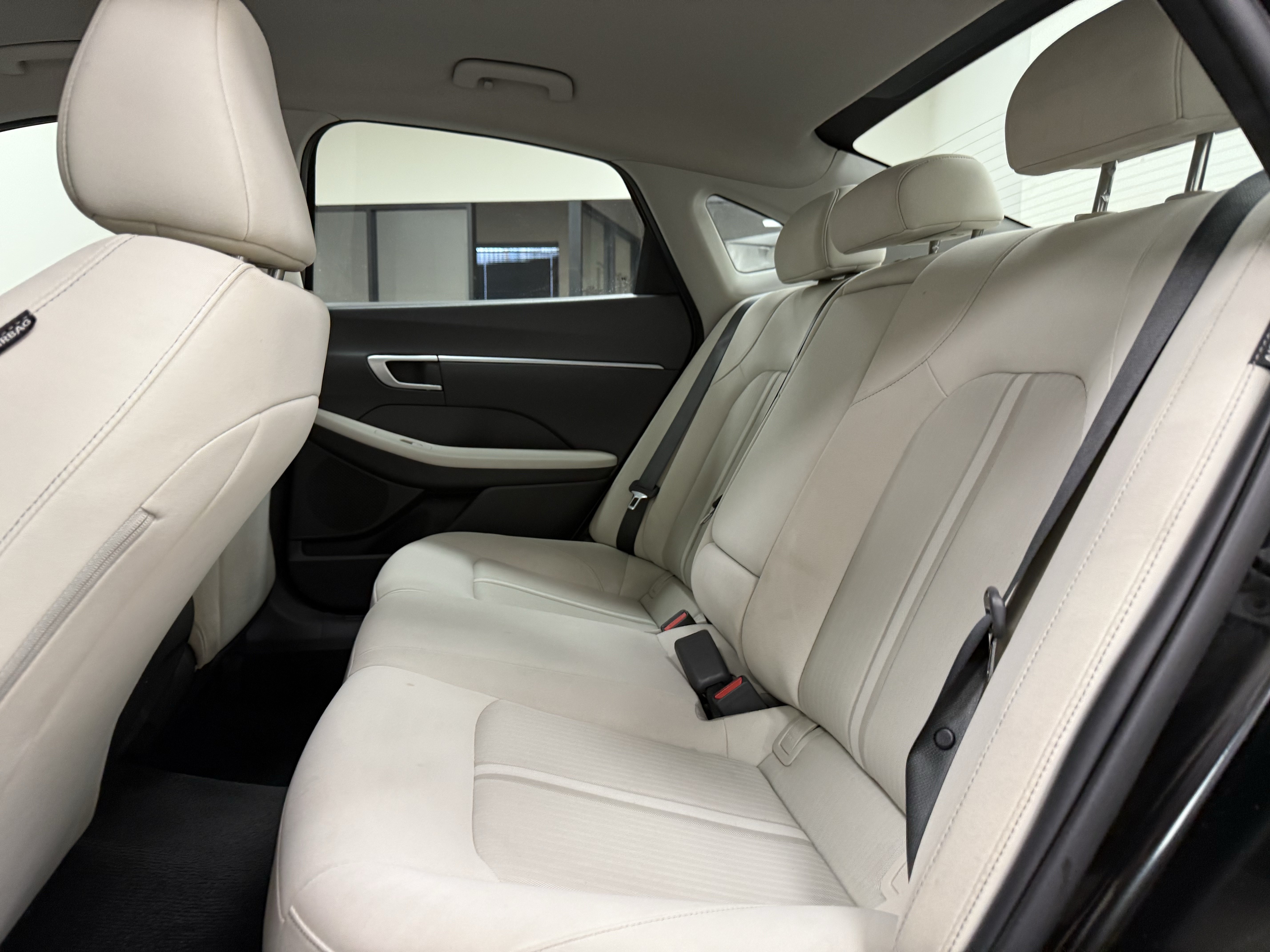 Used 2025 Hyundai Sonata SEL FWD image 14