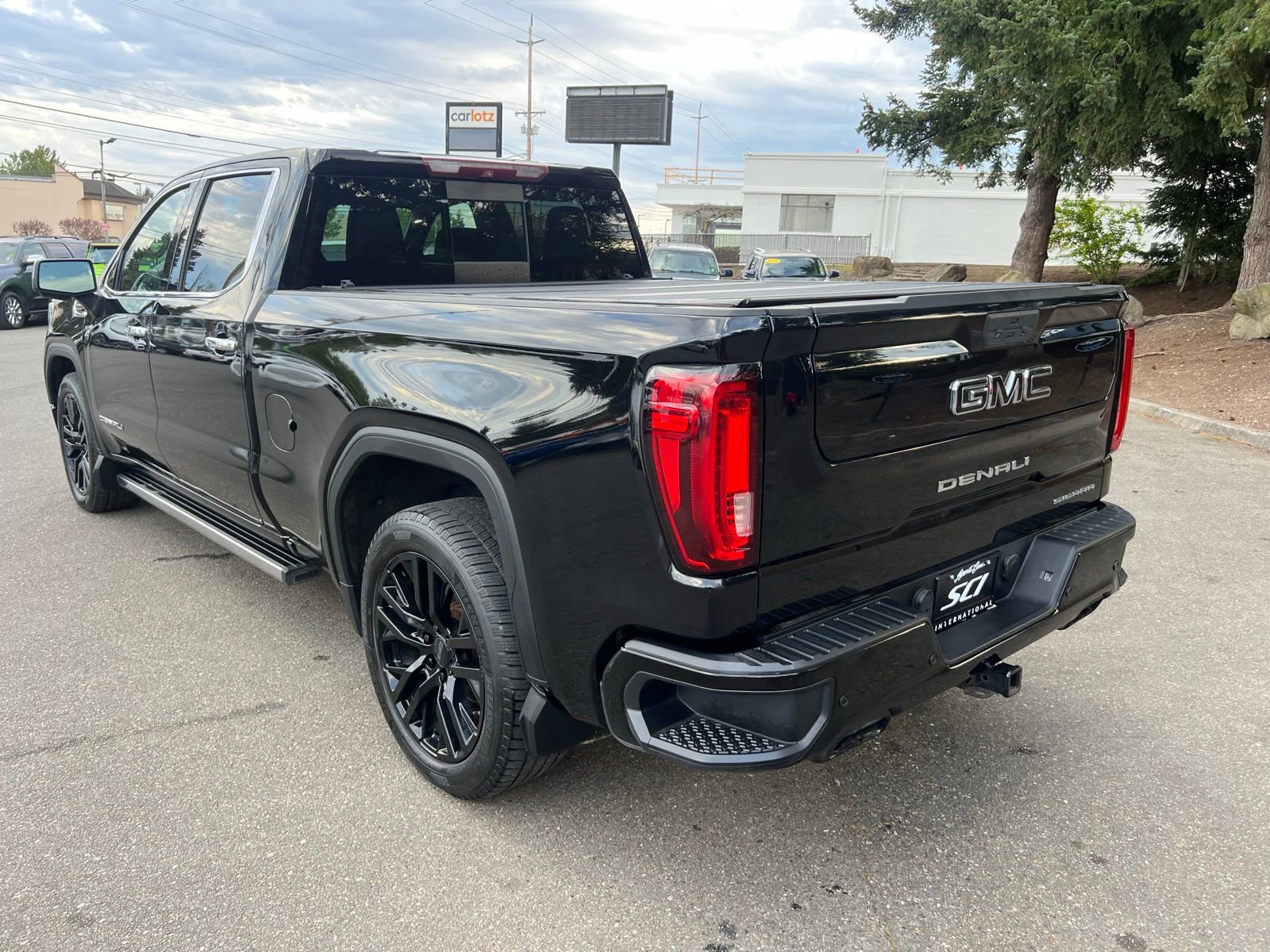 Used 2019 GMC Sierra 1500 Denali w/ Technology Package AWD/4WD image 3