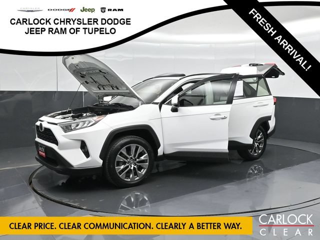 Used 2019 Toyota RAV4 XLE Premium w/ Cold Weather Package FWD image 69