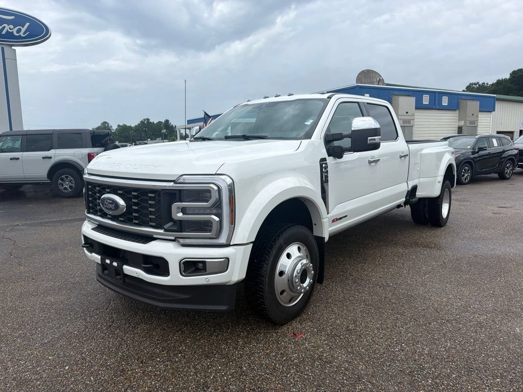 Used 2026 Ford F450 Platinum w/ Platinum Plus Package AWD/4WD image 2